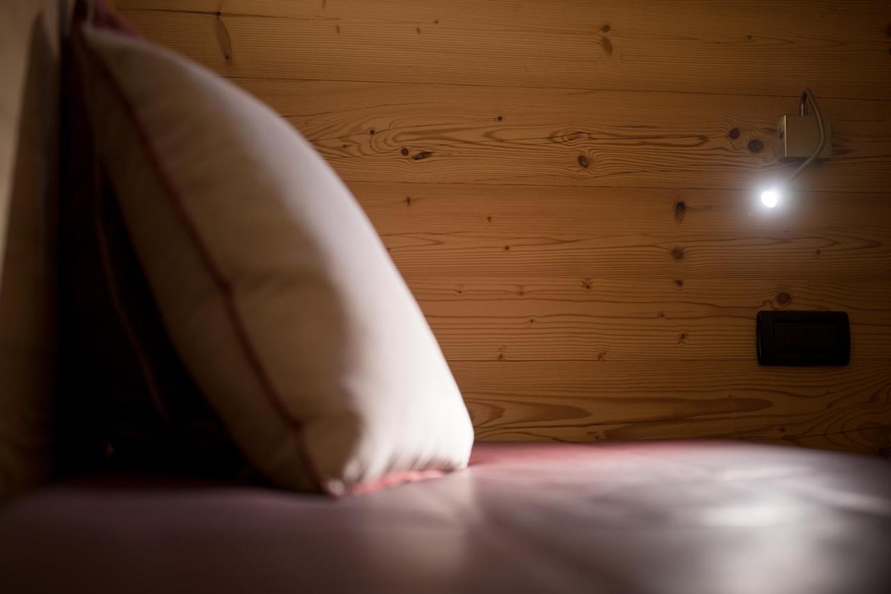 Hotel Crepei Pozza di Fassa Luaran gambar